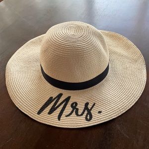 MRS. Paper Sun Hat